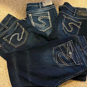 Lot of 4 Women’s Silver Jeans.